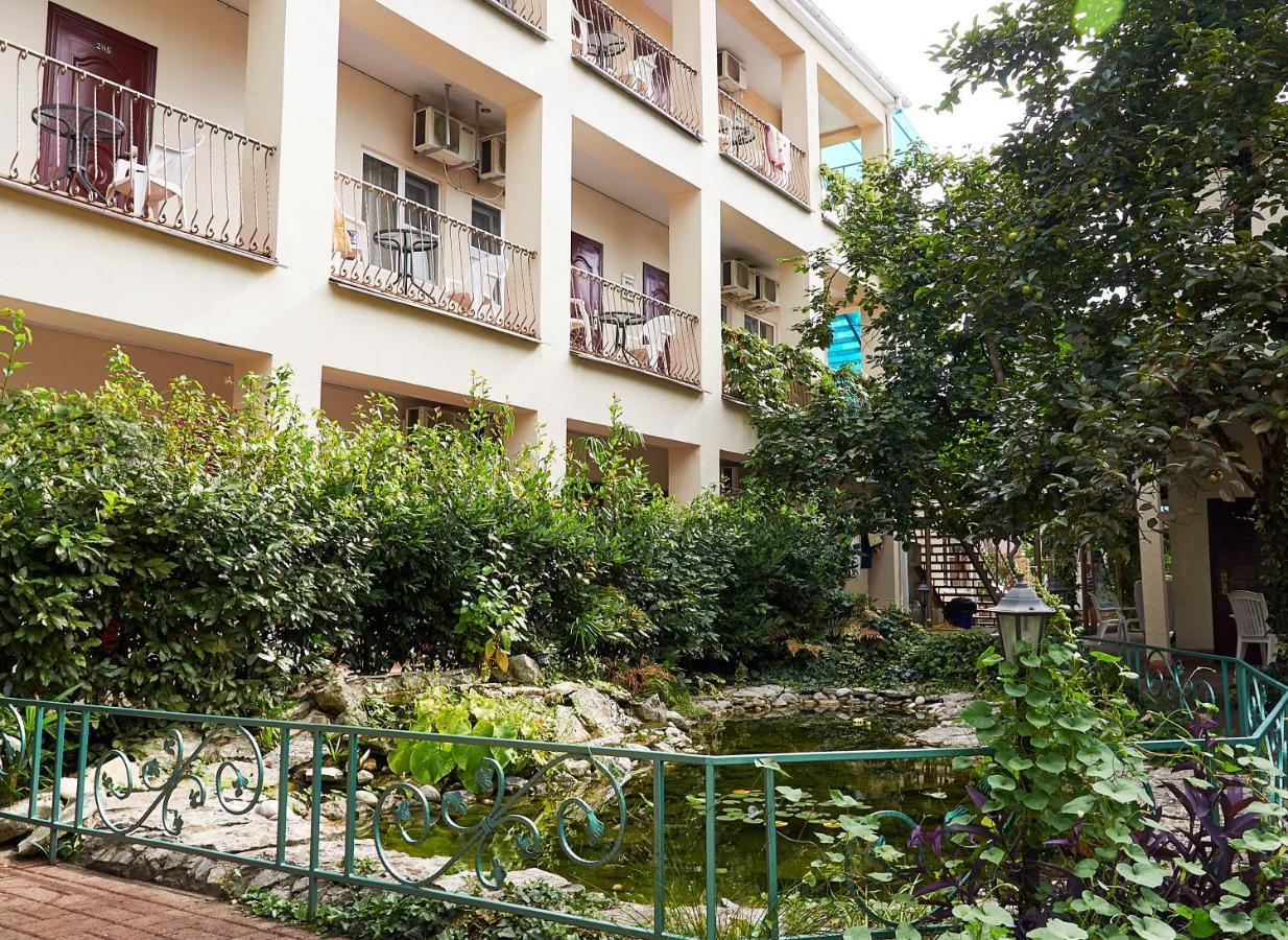 Marco Club Hotel Gagra Eksteriør billede
